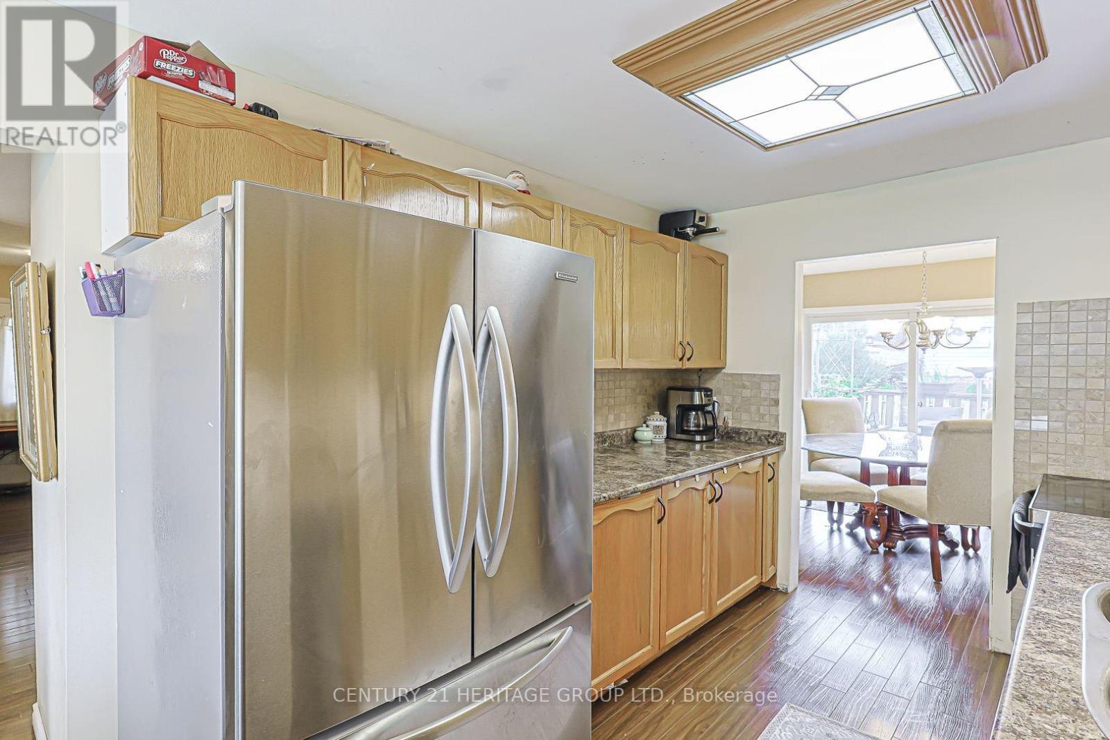 143 THOMS CRESCENT - 15