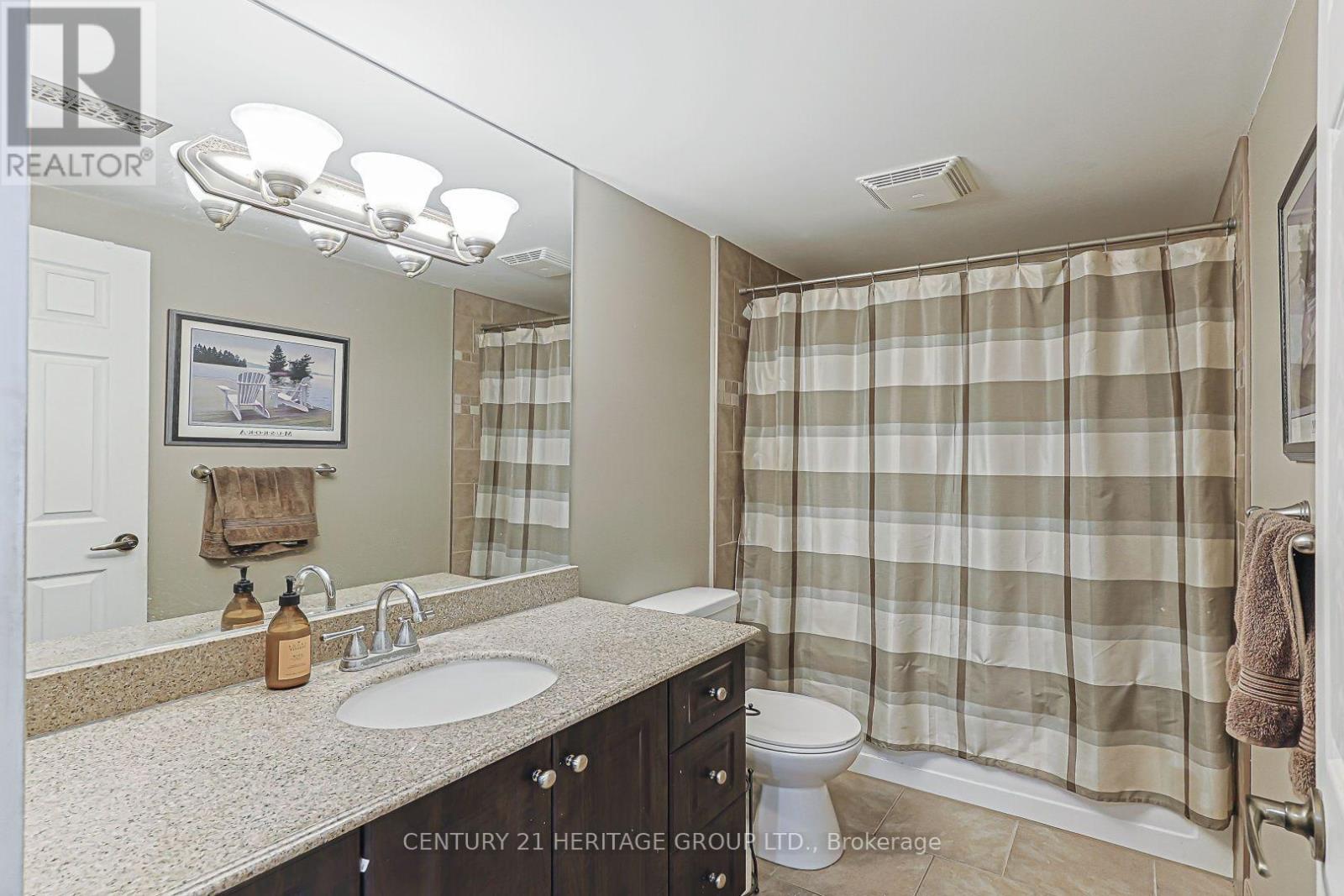 143 THOMS CRESCENT - 34