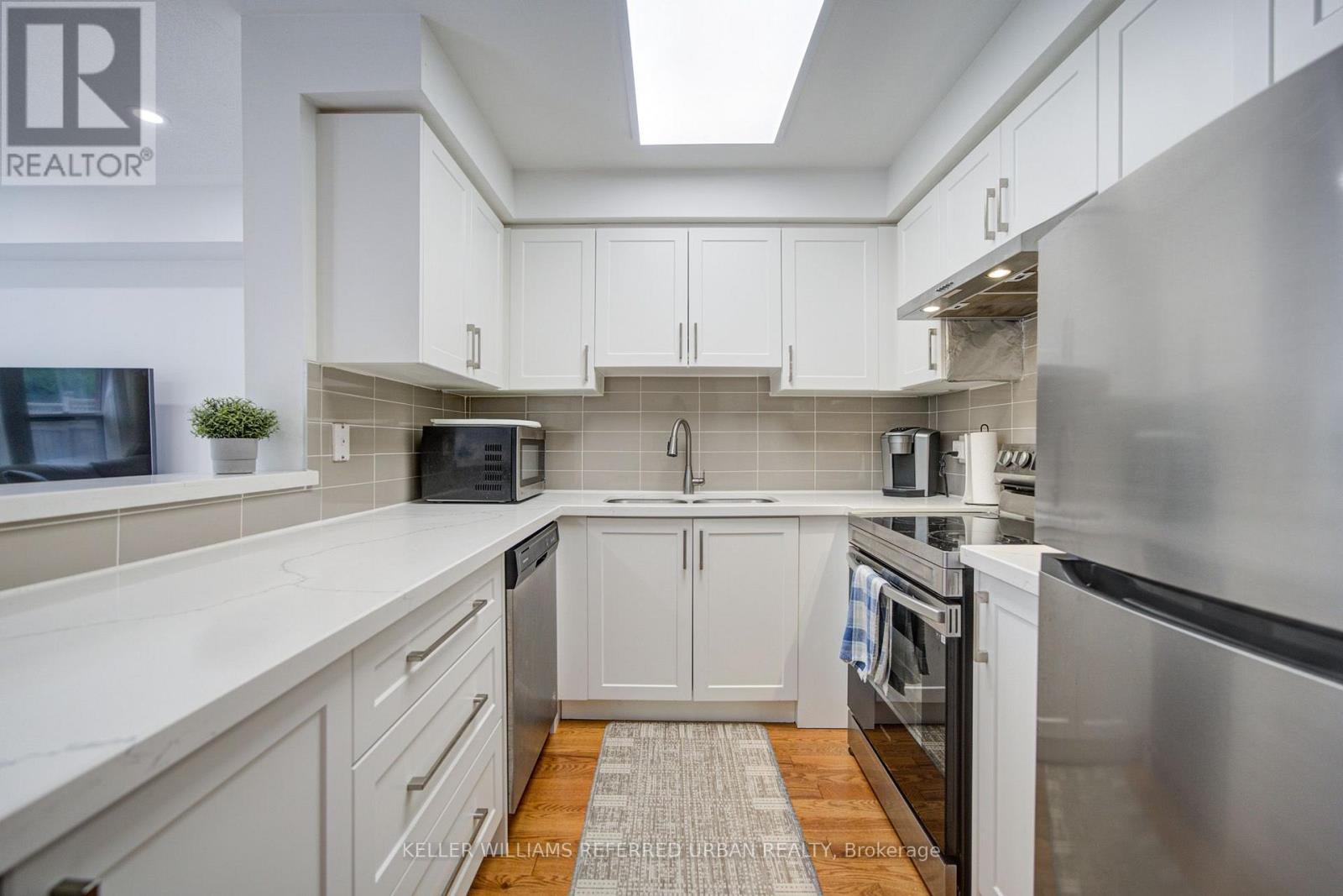 19 EVELYN BUCK LANE - 7
