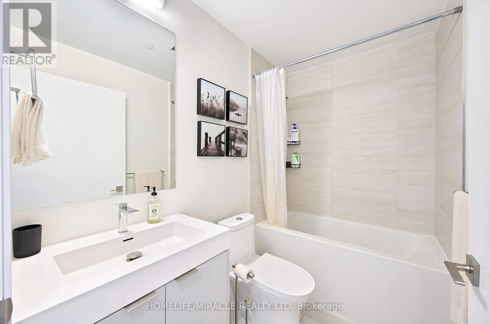 #813 10 ABEJA STREET - 15