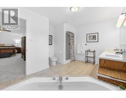 72 Beardmore Crescent, Halton Hills, ON L7J2Z1 Photo 18