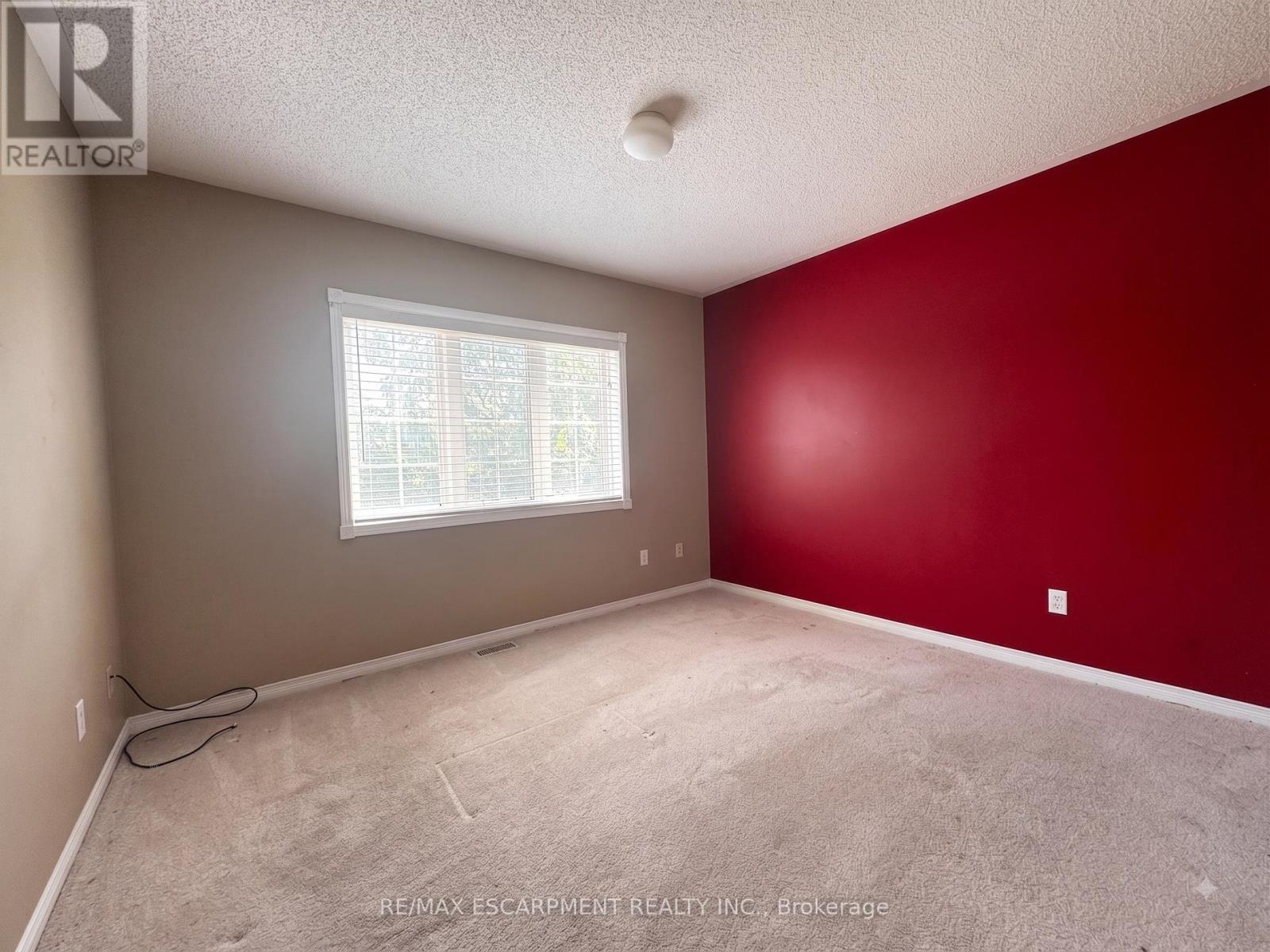 56 PEACHLEAF CRESCENT - 11
