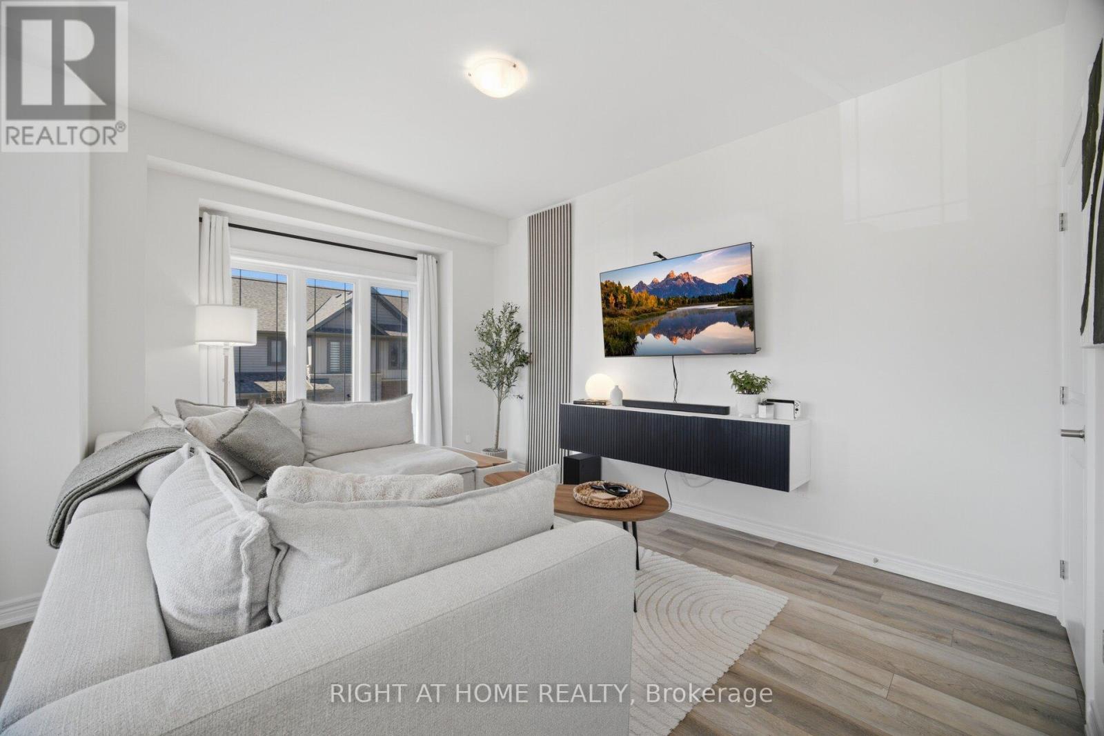 #25 27 RACHEL DRIVE - 24