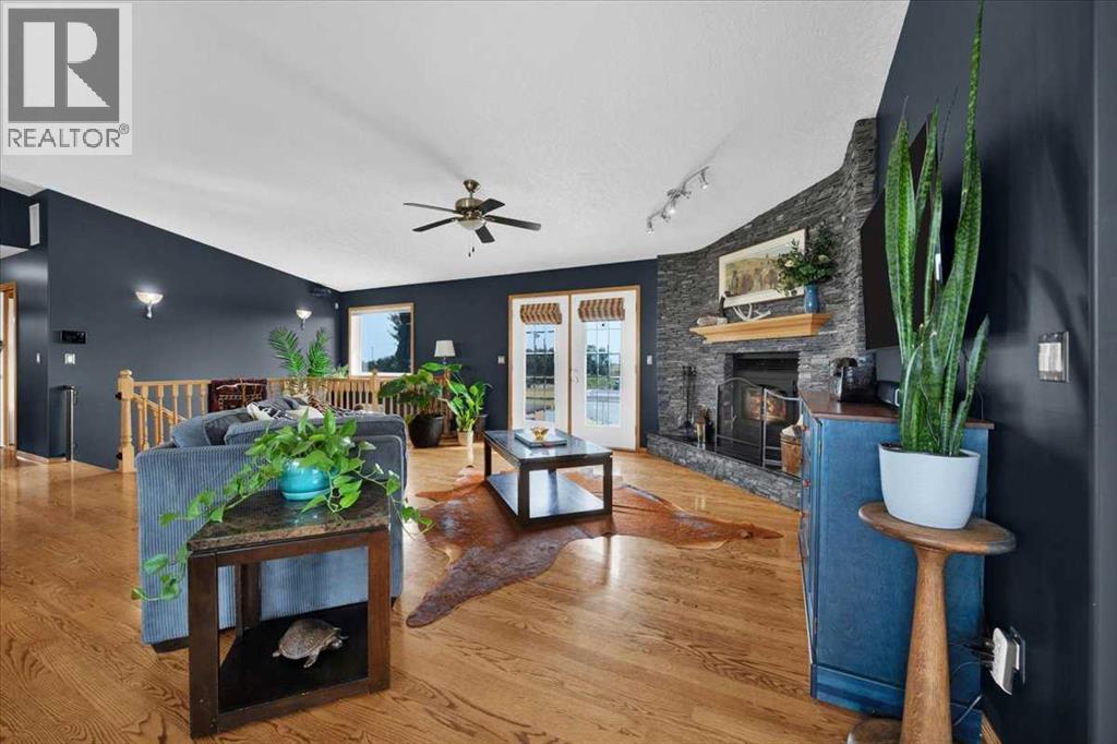 562056 24 Street E - Image 15