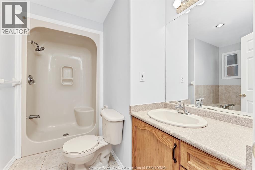 128 MARINA GROVE - 25