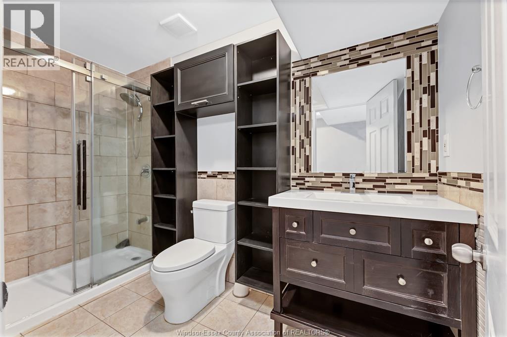 128 MARINA GROVE - 37