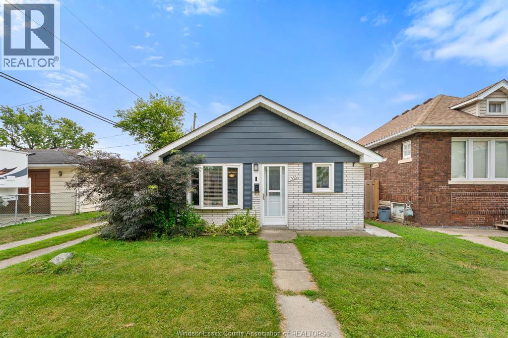 1555 ADANAC AVENUE - 2
