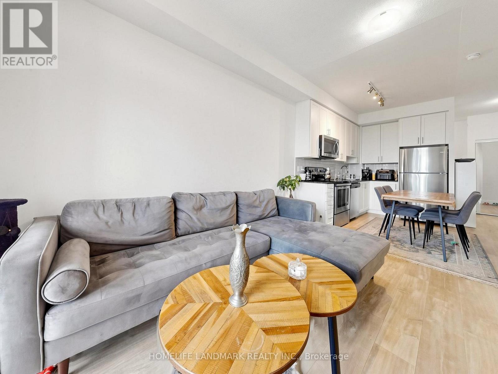 #2212 3700 HIGHWAY 7 ROAD - 4