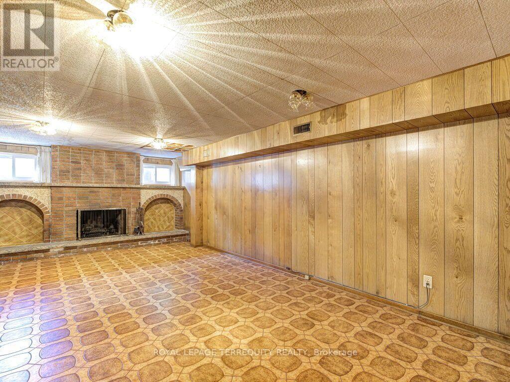 274 HARVIE AVENUE - 37