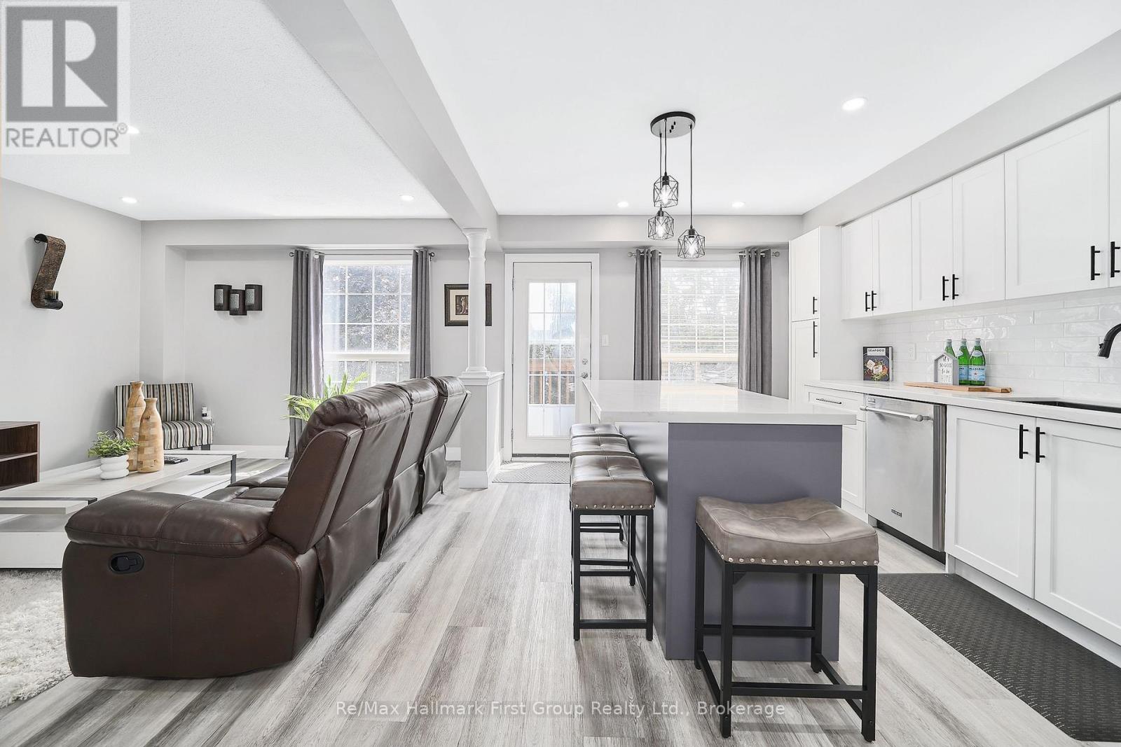 93 TRUDEAU DRIVE - Image 12