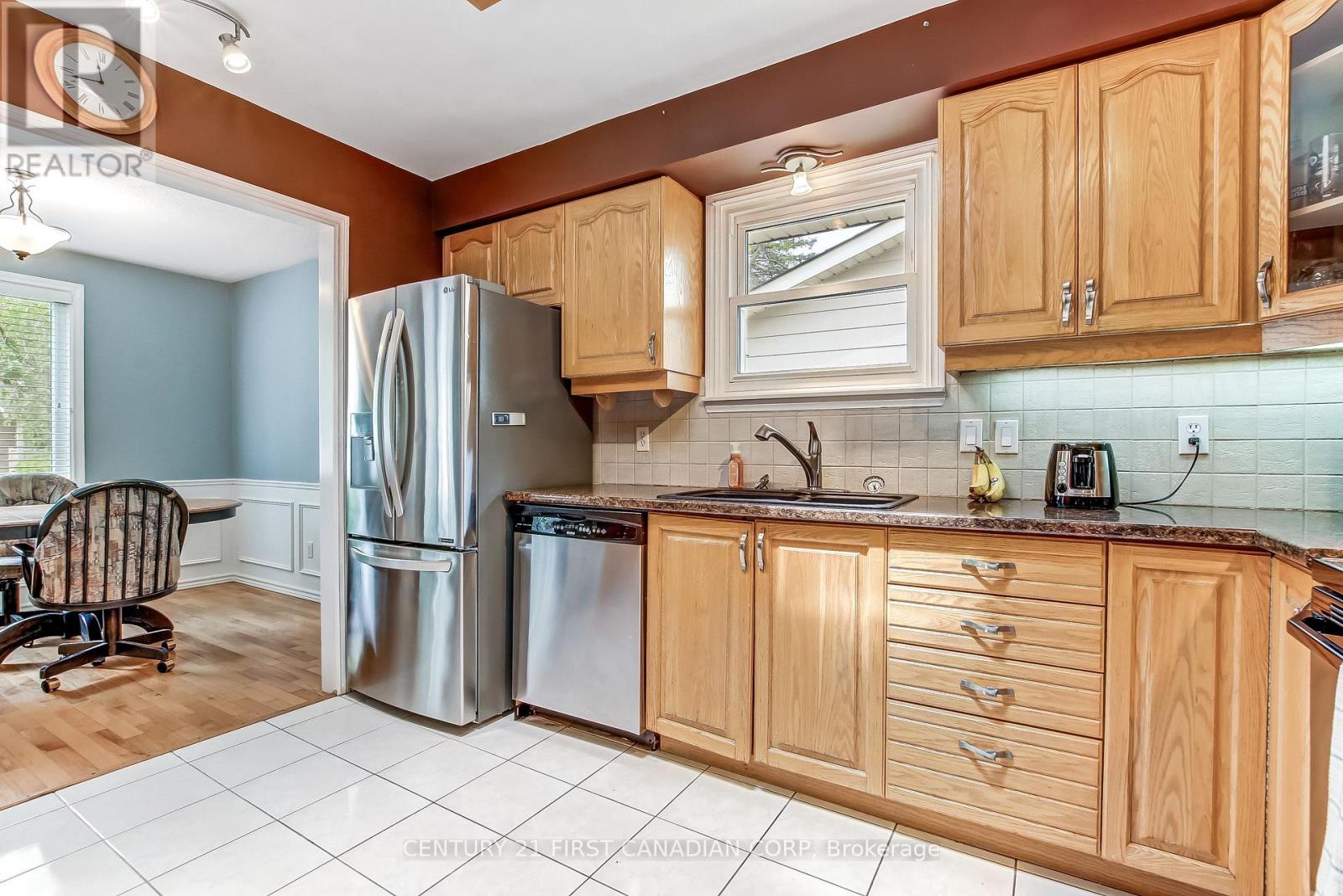 74 WINDING WAY CRESCENT - 10