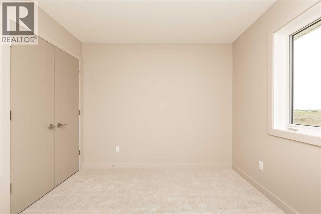 320 Aquitania Boulevard West - Photo 22