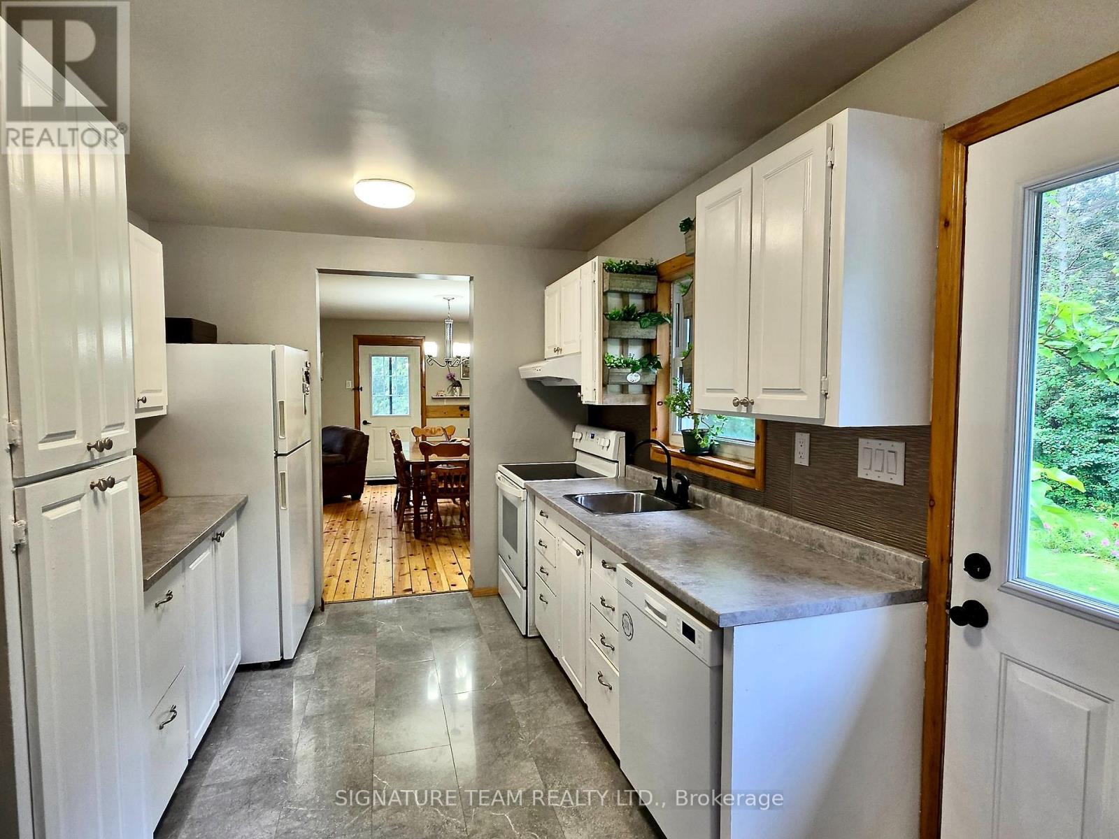 57 GLEASON LANE - Image 9