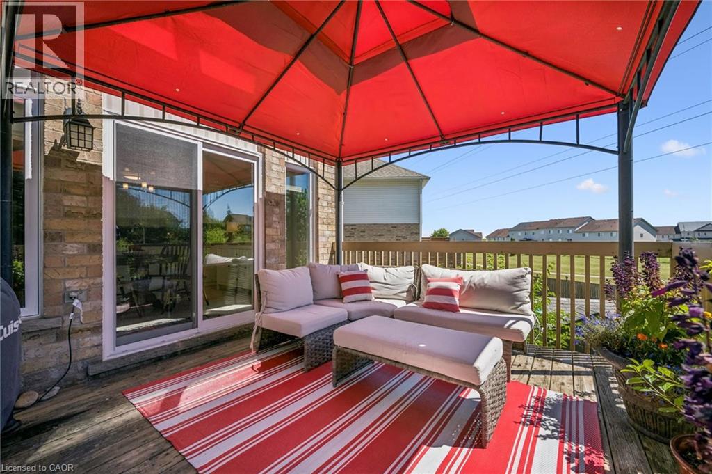56 HENHOEFFER Crescent - 34