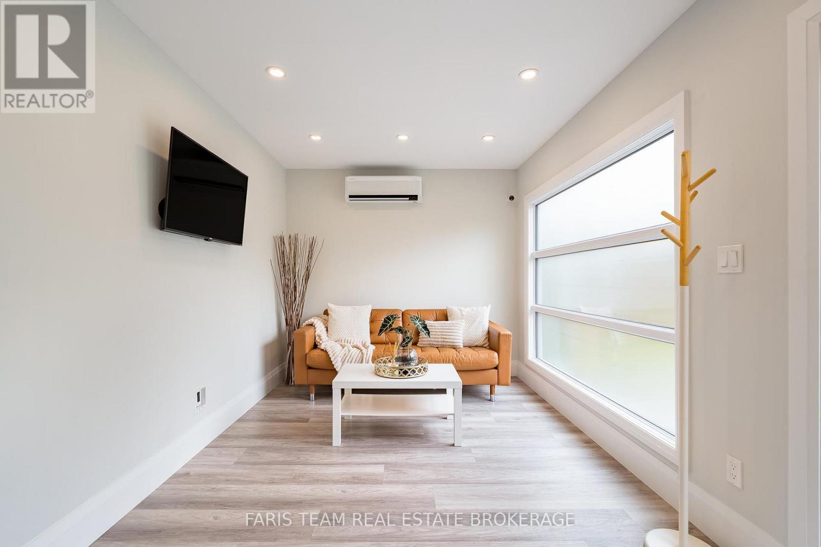 10 CATHERINE STREET - 27