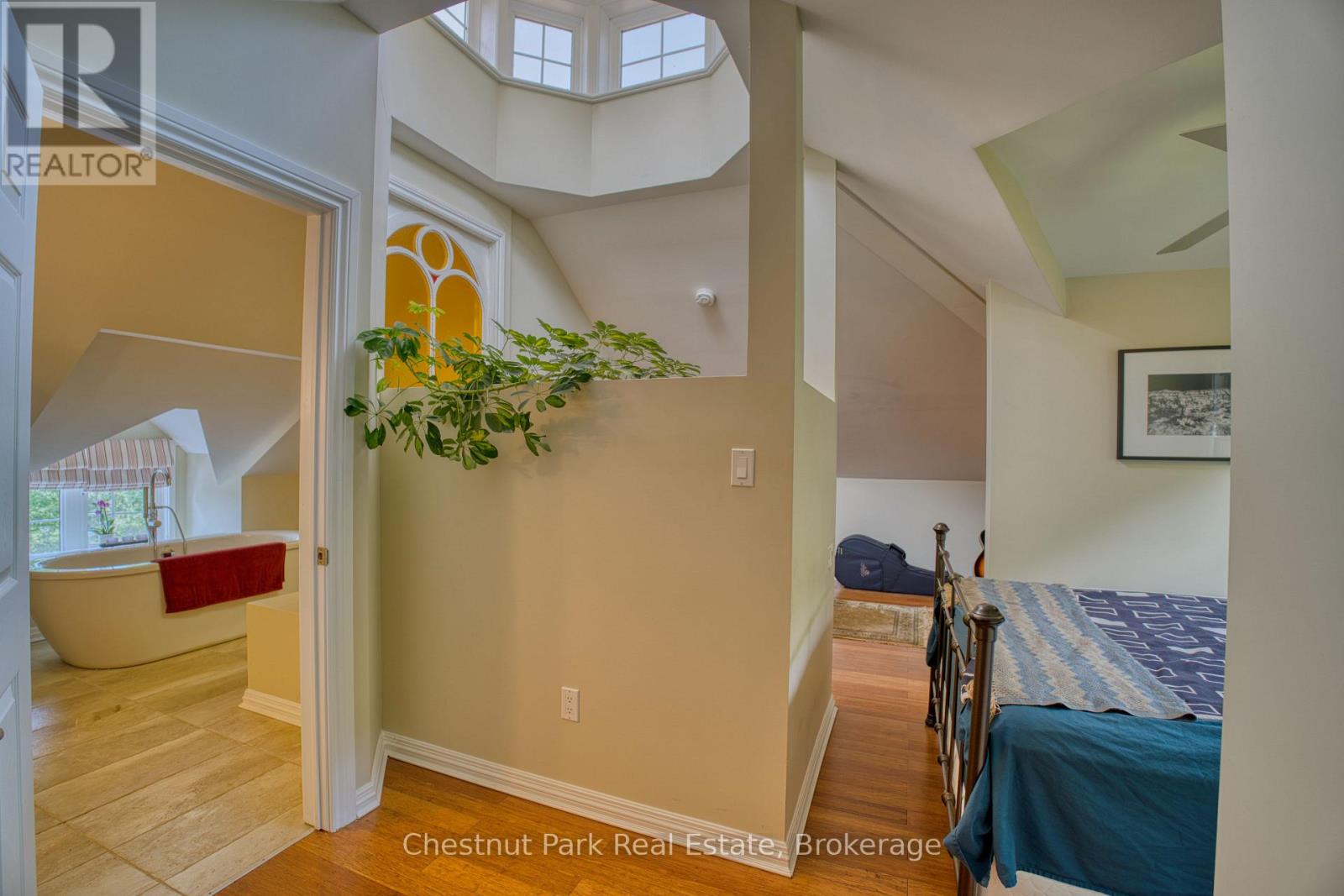 76 EVERETT ROAD - Image 15