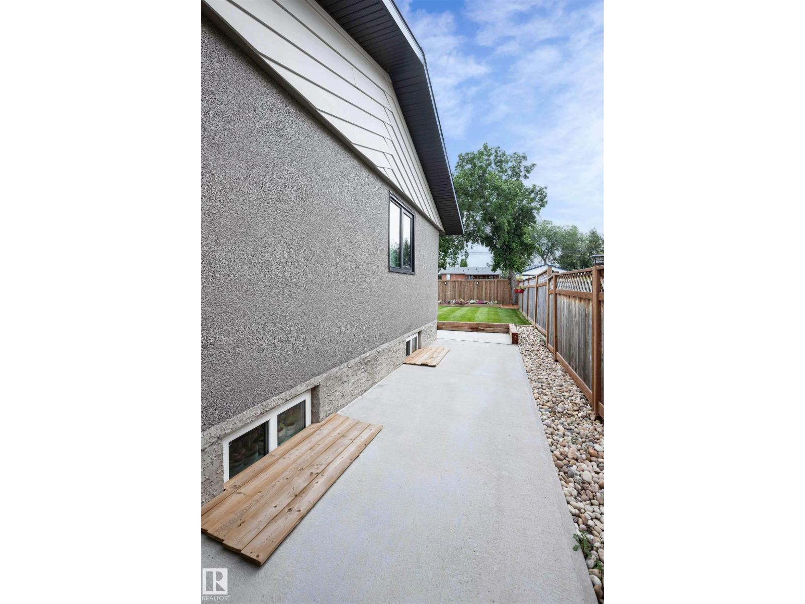 10339 108 Avenue - Photo 10