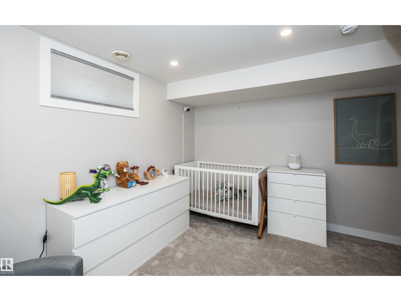 10339 108 AV - Image 66