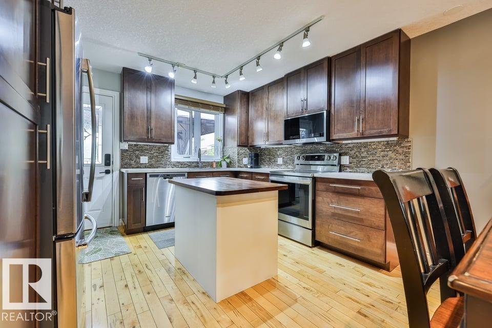 3727 45 Street NW - Photo 11