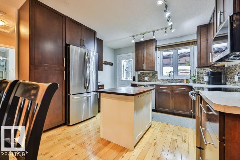 3727 45 Street NW - Photo 12