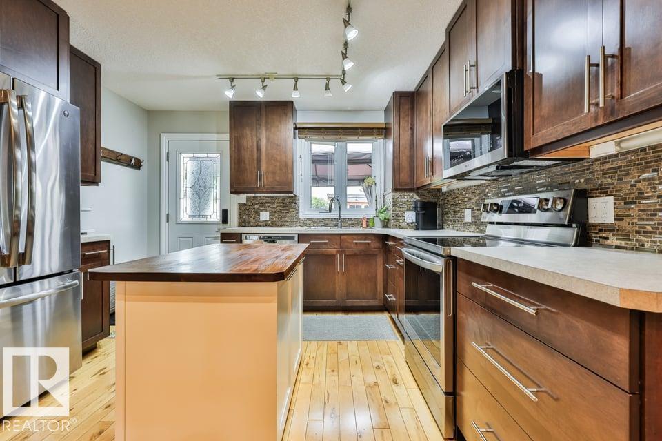 3727 45 ST NW - 13
