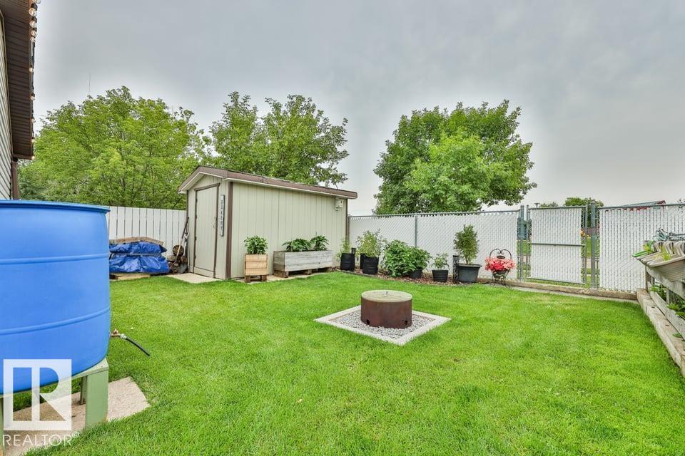 3727 45 ST NW - 33