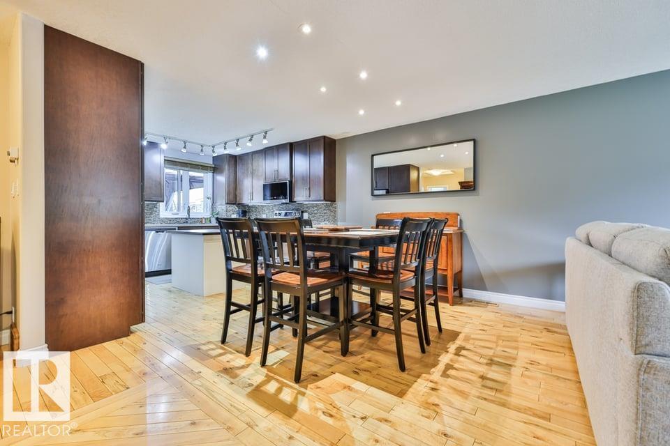 3727 45 ST NW - 9