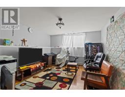 42 Kennedy Road thumbnail 17
