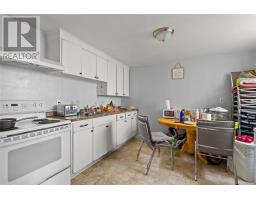 42 Kennedy Road thumbnail 18