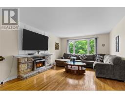 42 Kennedy Road thumbnail 4