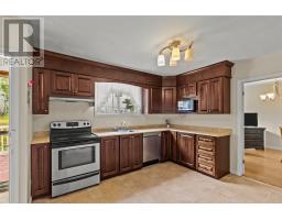42 Kennedy Road thumbnail 9