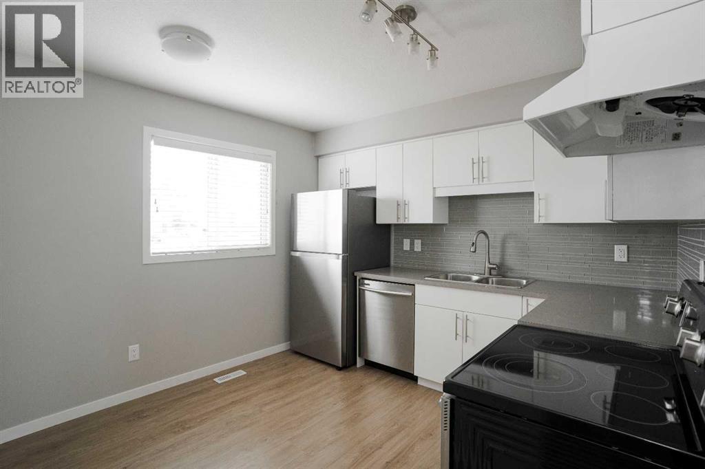 #37 711 Beacon Hill Drive - Image 12