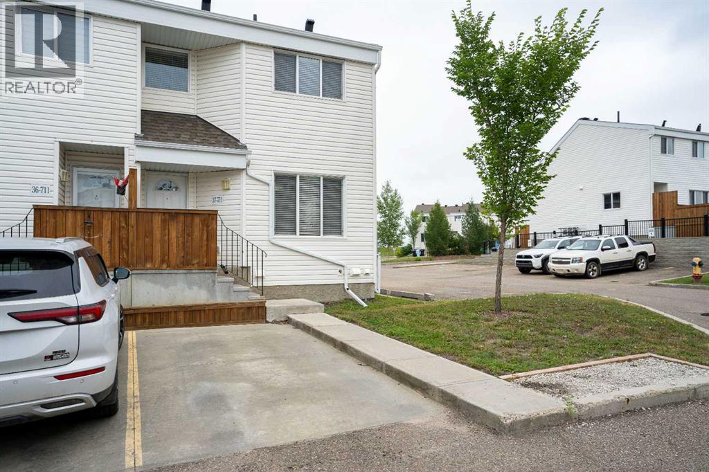#37 711 Beacon Hill Drive - Image 35