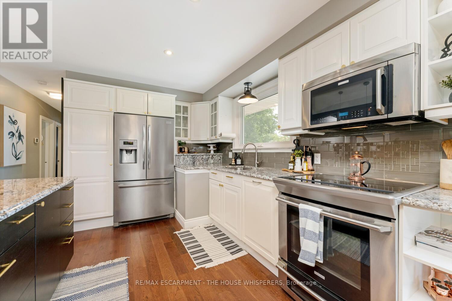 400 HIGHSIDE DRIVE - 14