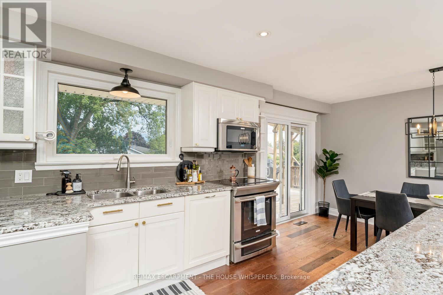 400 HIGHSIDE DRIVE - 17