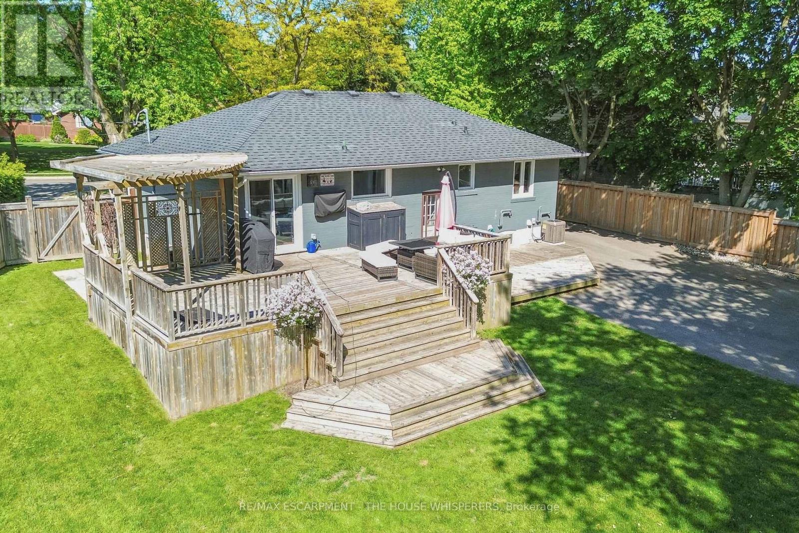 400 HIGHSIDE DRIVE - 40
