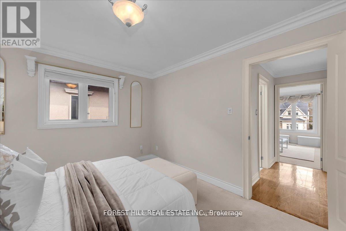 313 BROADWAY AVENUE - Image 33