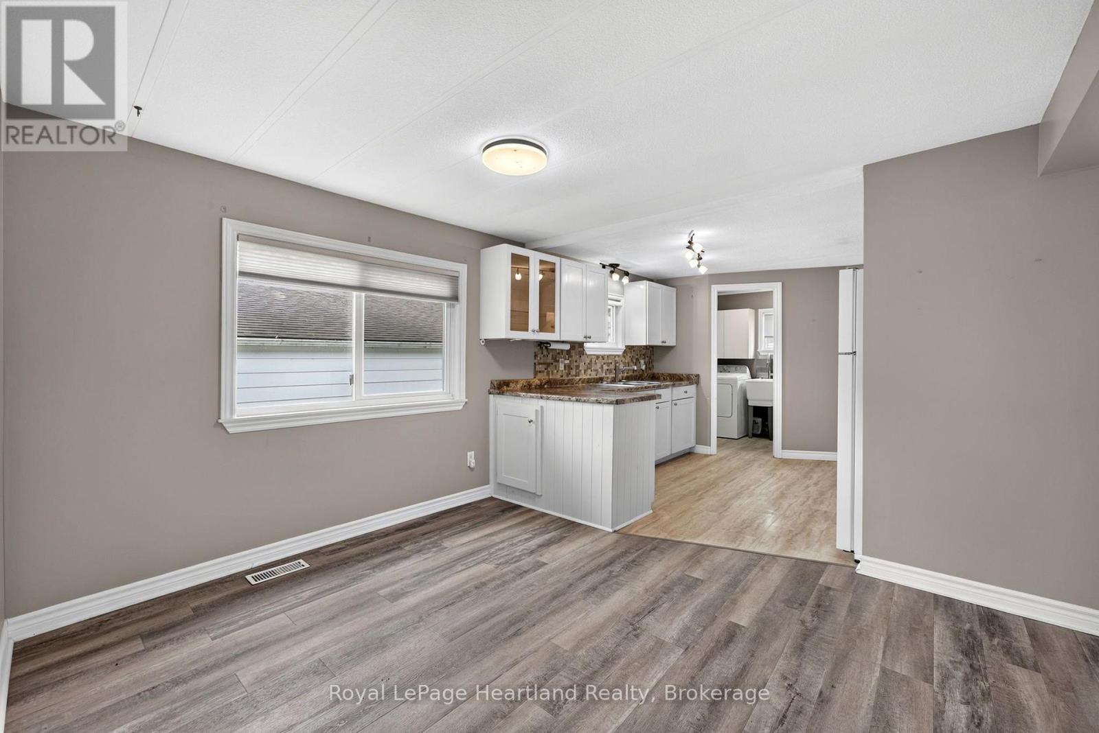 12 VELMA STREET - 11