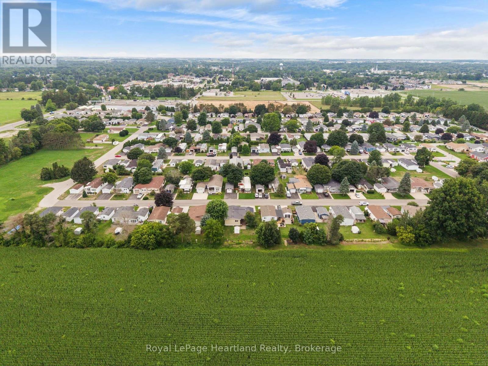 12 VELMA STREET - Image 40