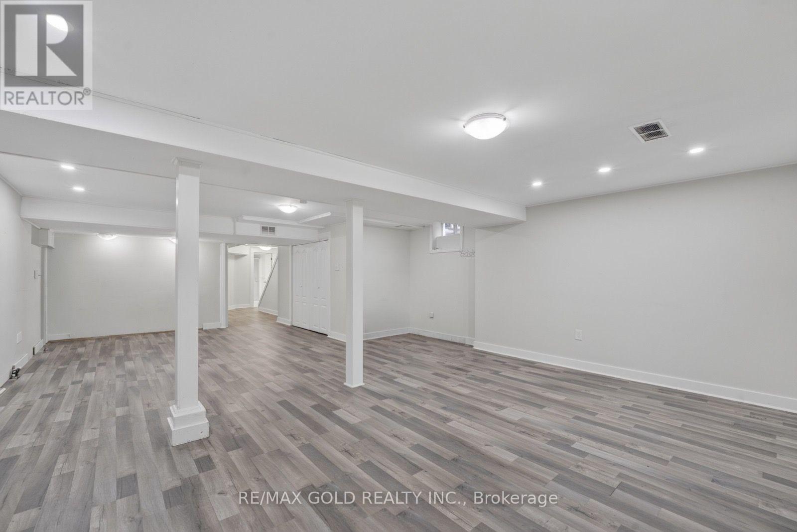 106 MEADOWLARK DRIVE - Image 32