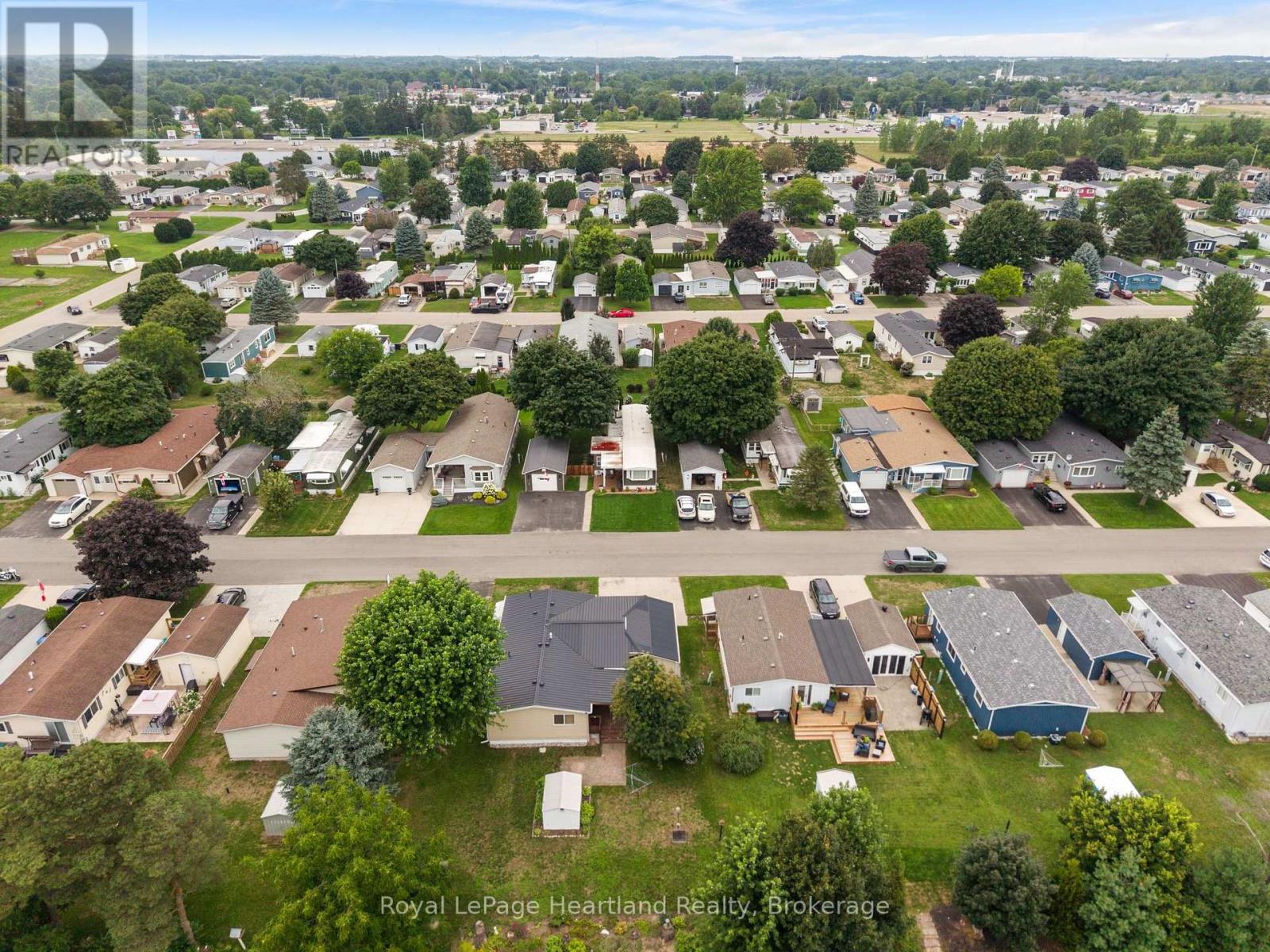 12 VELMA STREET - Image 39