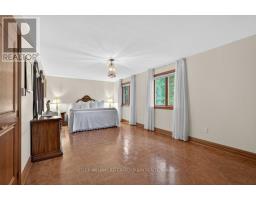 162 Codsell Avenue, Toronto, ON M3H3W6 Photo 31