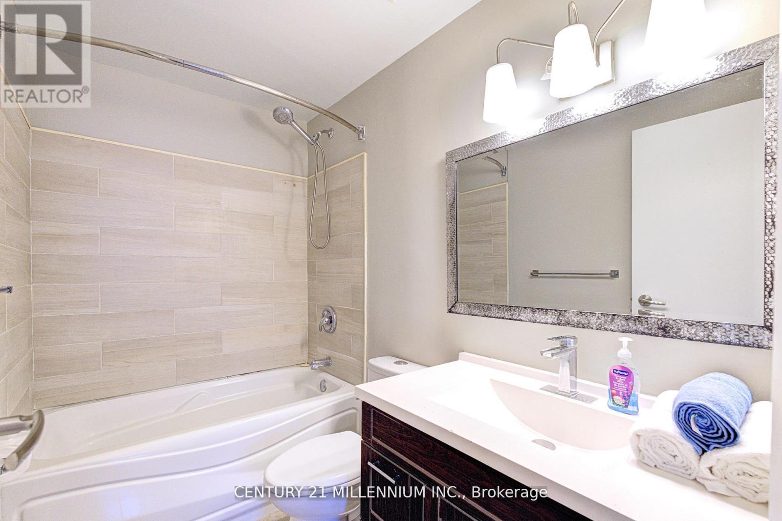 15 NORTHVIEW HEIGHTS DRIVE - 24