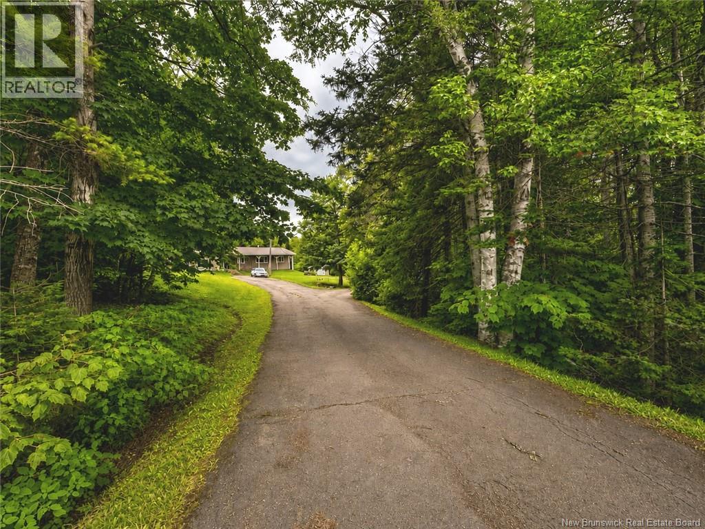 2382 Route 490 - Image 35