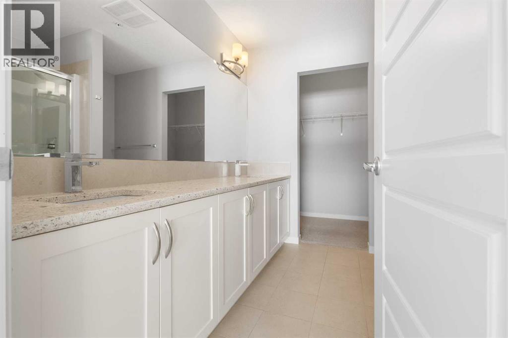 #305 20 Seton Park SE - 13