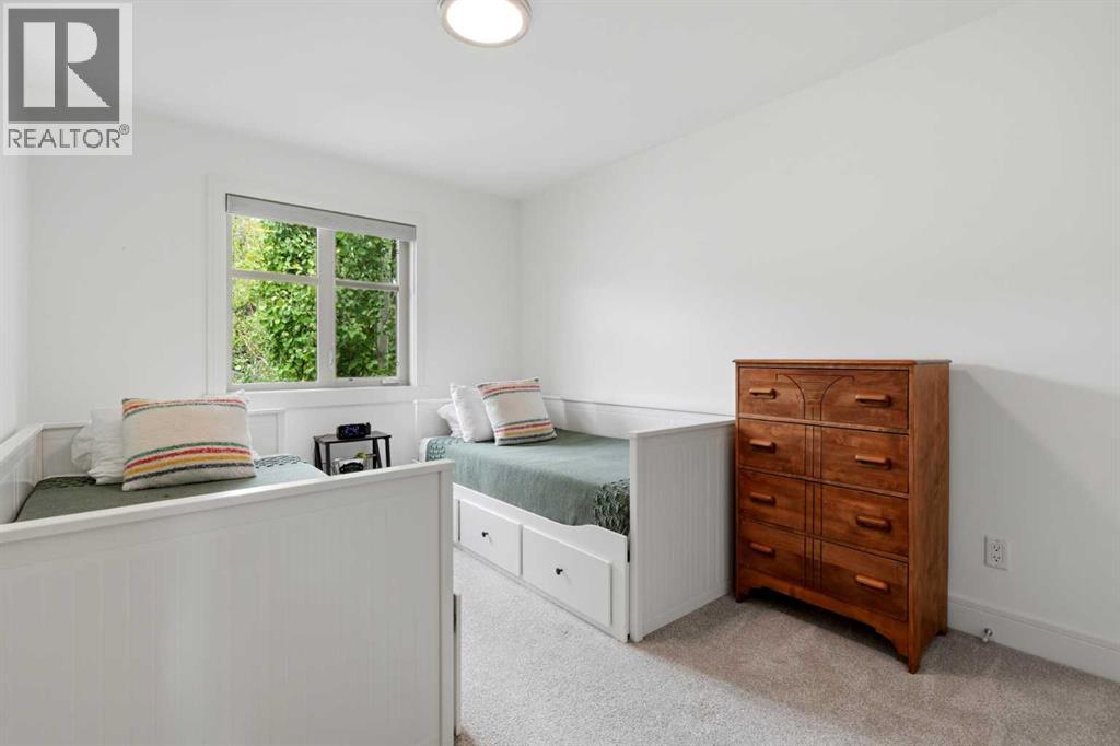 2040 31 Avenue Southwest - Photo 15