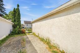 583 Church Avenue, Winnipeg, MB R2W1C7 Photo 29