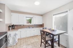583 Church Avenue, Winnipeg, MB R2W1C7 Photo 9