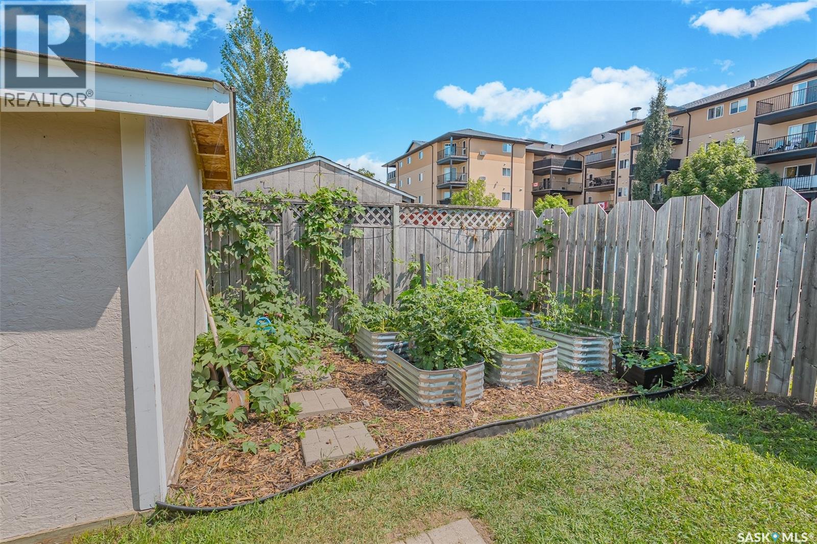 615 Peters STREET - 31