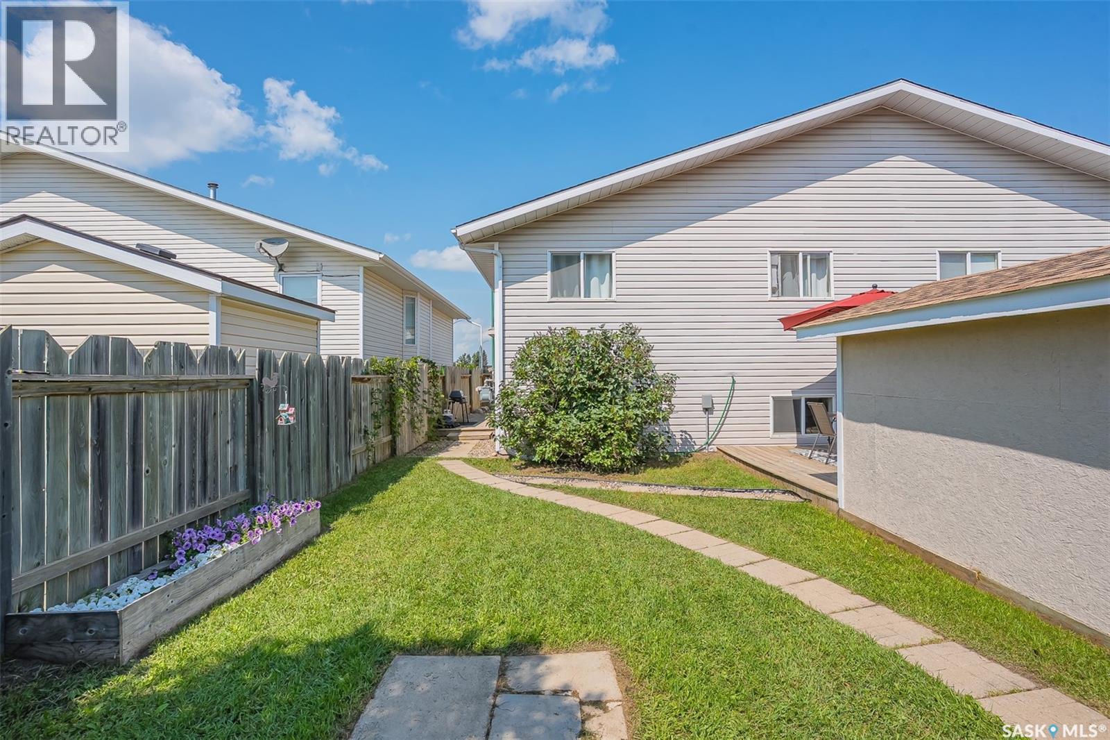 615 Peters STREET - Image 32